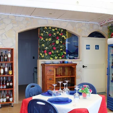 Seaside Nocleg ze śniadaniem 3*