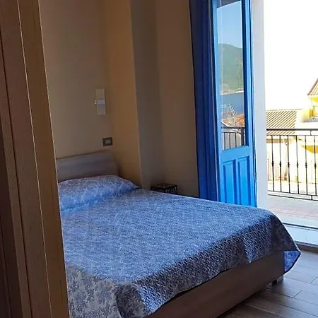 Seaside 3*