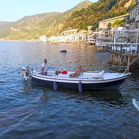 Seaside 3* Scilla