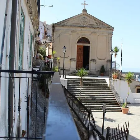 Seaside Couette-café Scilla