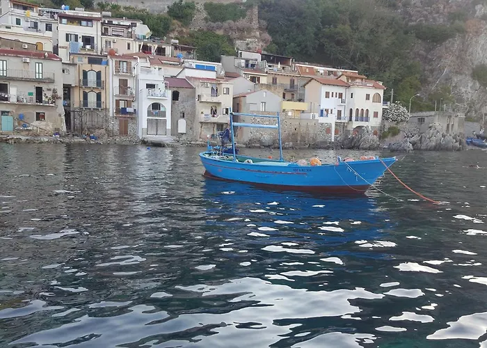 Seaside Bed & Breakfast Scilla