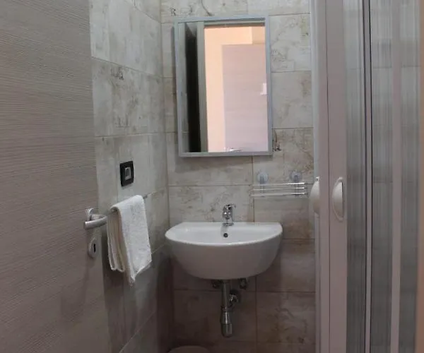 לינה וארוחת בוקר Seaside