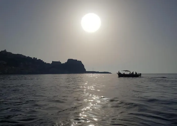 לינה וארוחת בוקר Seaside שילה